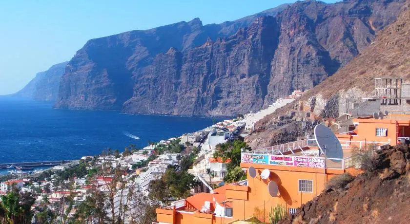 Apartamento con vista Los Gigantes - Image 1