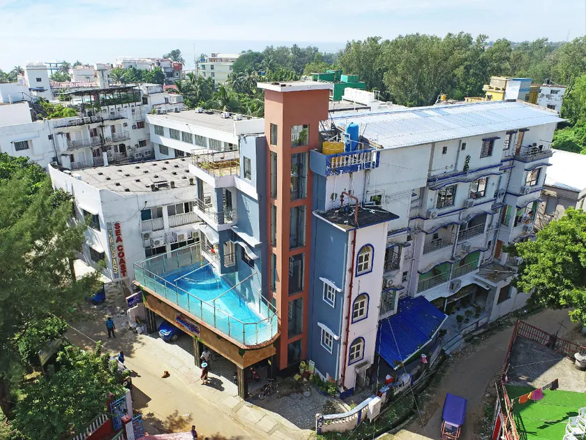 Hotel Marine Blue - Image 1