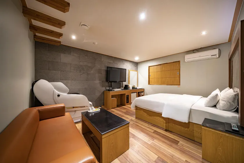 Namyangju Sun Hotel - Image 1