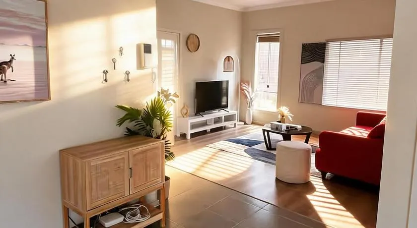 Newly Beauty 4-Bedroom Family Home in Truganina - Image 1