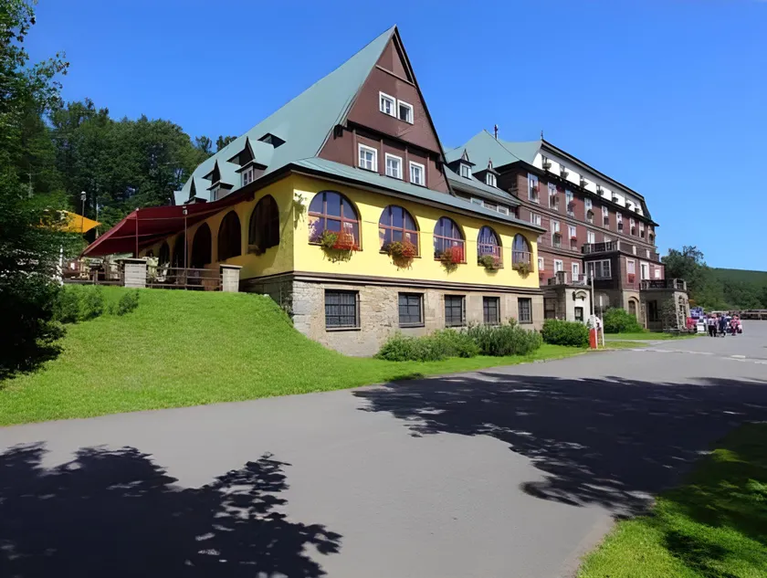 Hotel Tanečnica - Image 1