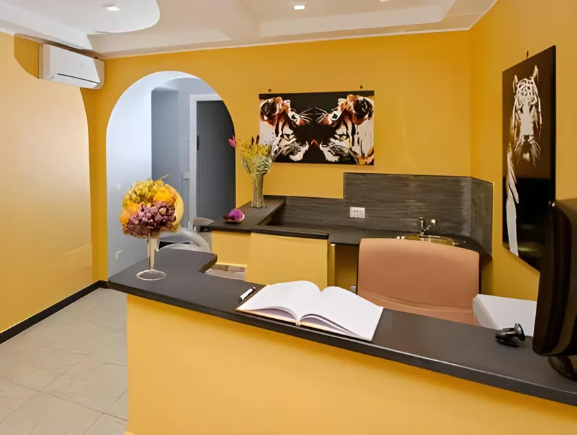 Hotel Paradiso - Image 1