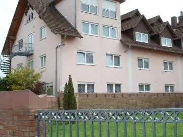 Hotel zur Eisenbahn - Image 1