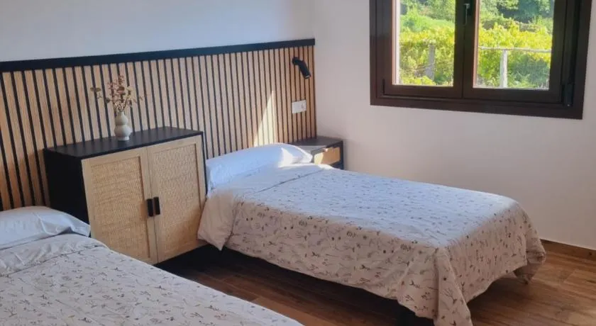 Albergue CAROI HOSTEL & ROOMS Armenteira - Image 1