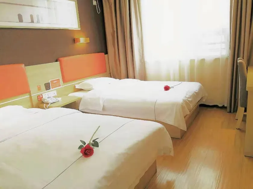 PAI Hotels· Yichang Dongshan - Image 1