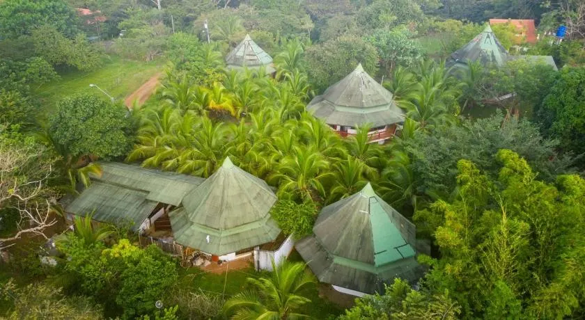 Eco-Lodge Deseo Bamboo - Image 1