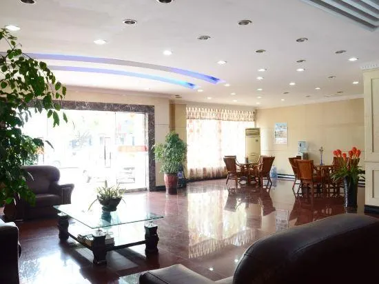 Jinqiao Hotel - Image 1