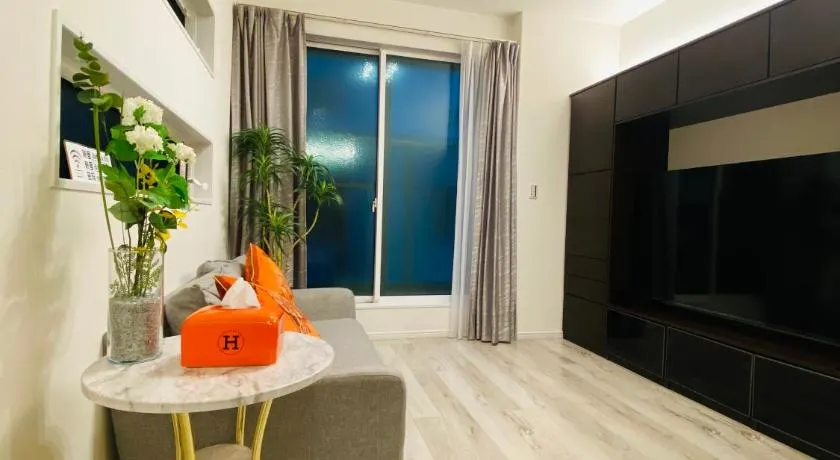 Love House - Image 1