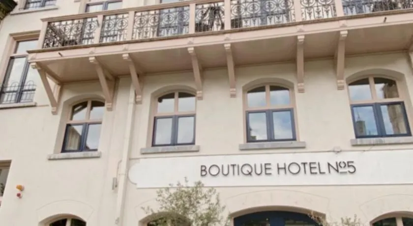 Boutique Hotel No5 - Image 1