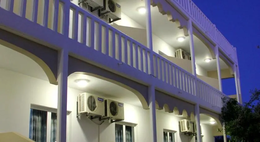 Hotel Ikaros - Image 1