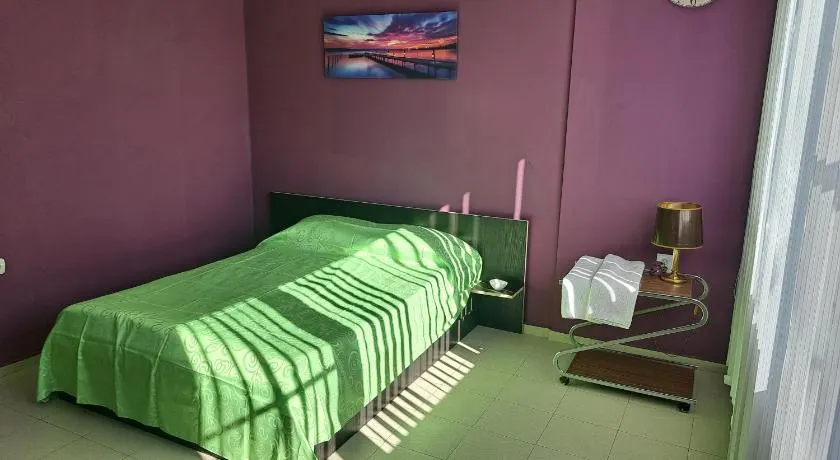 LS Park Apartment - Image 1