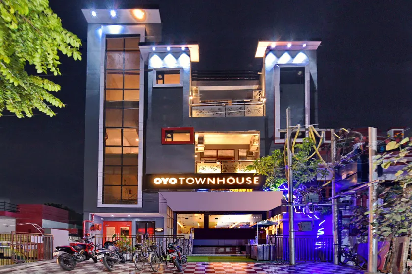 TownHouse 244 Munshipuliya - Image 1