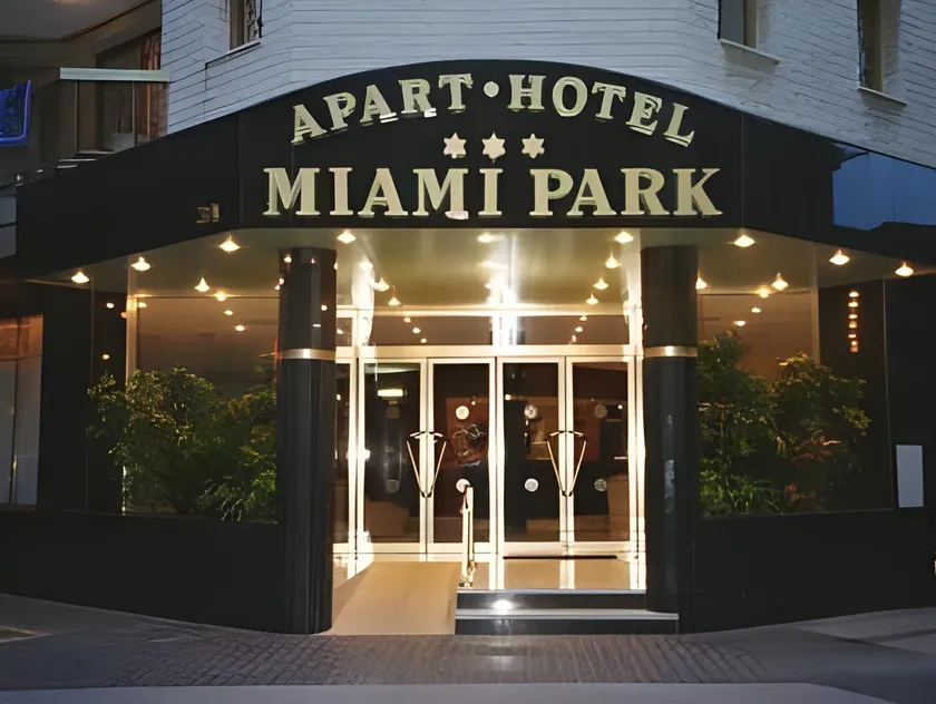 Aparthotel Miami Park - Image 1