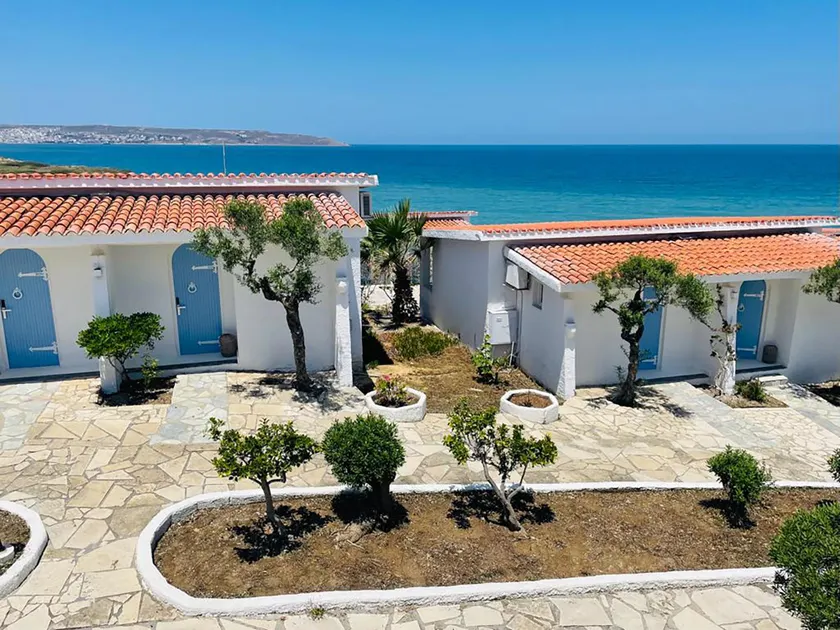 Lassion Golden Bay Sea view - Image 1