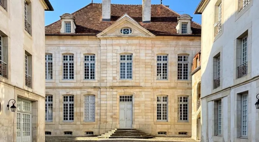 Hôtel Particulier, Maison Jazey. - Image 1