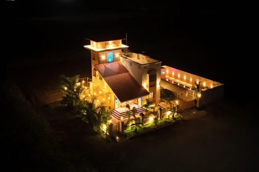 Lux Pvt Pool, Rain Dance, Near Bhimashankar, Pets! - Image 1