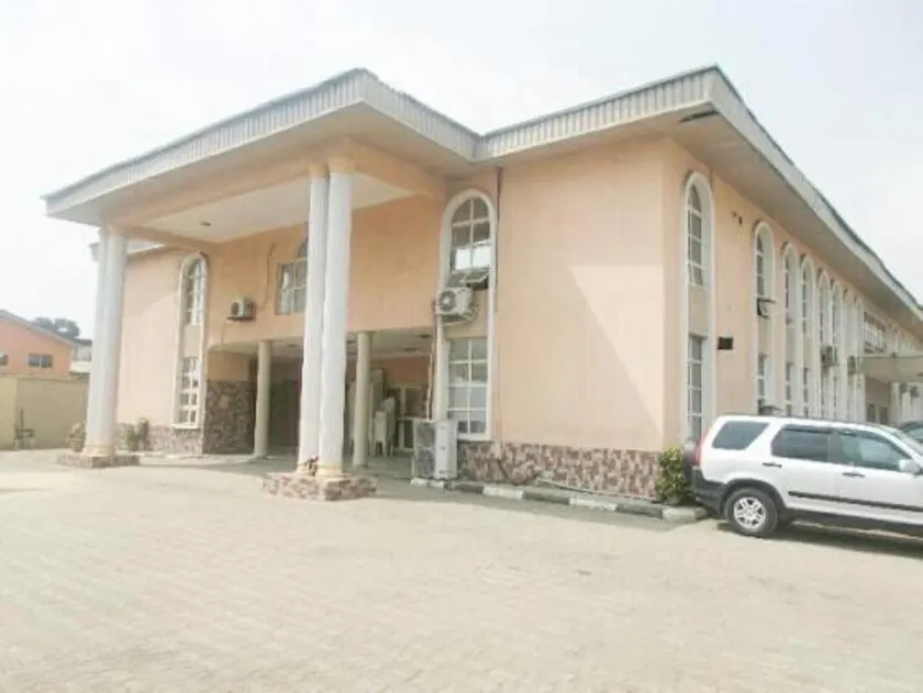 Banilux Guest House - Image 1