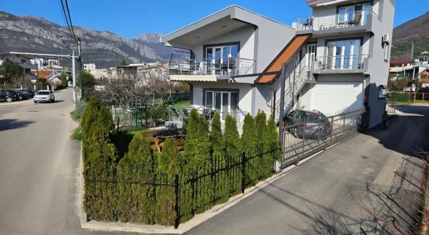 Apartments Ivanovic - Image 1