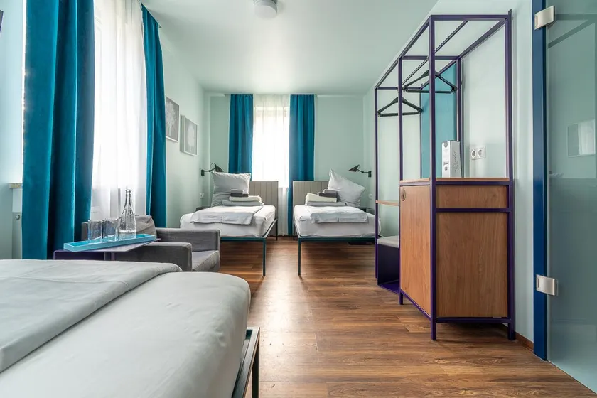 Das Schreder Hotel - Munich Free Parking - Image 1