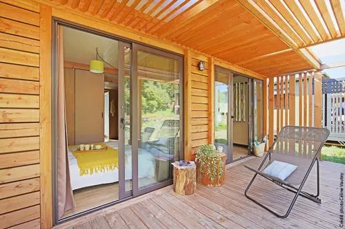Camping Le Petit Bois - Image 1
