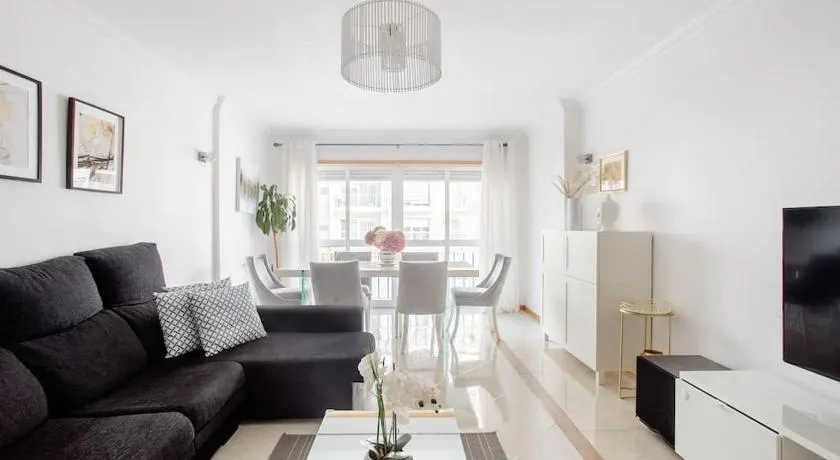 Apartamento em Lisboa, perto de Sintra - Image 1