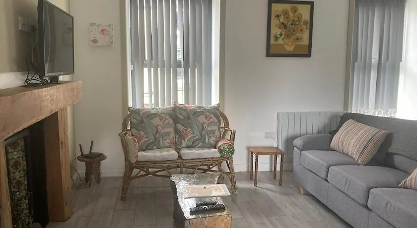 Kilaturley house apartment - Image 1