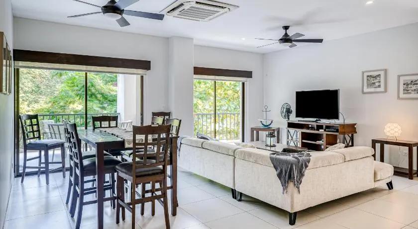 Jaco Bay 1202 - Image 1
