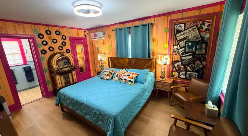 Historic Ziegler Inn and Suites with Whimsical Themed Rooms - Image 1