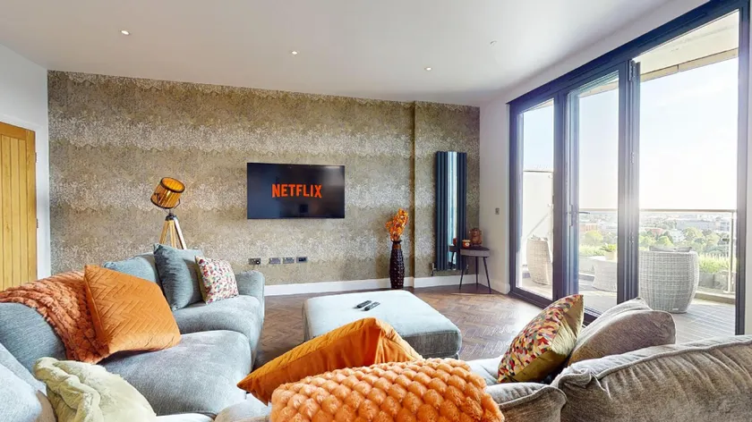 Panorama Penthouse - Image 1