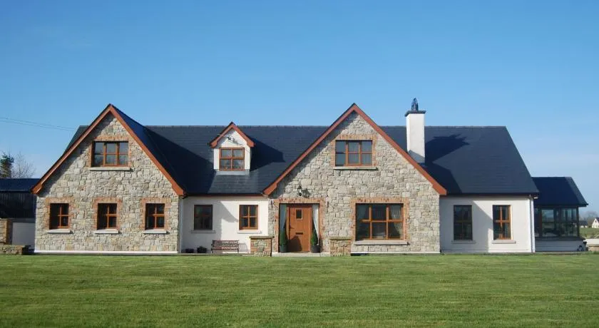 Lissadell Lodge - Image 1
