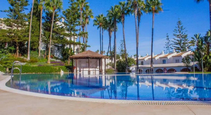 Benalgolf Lovely apartment in Benalmádena with Sea Views, Excellent WIFI connection, private Backyard with BBQ - Image 1