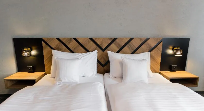 Hotel Carrera - Image 1