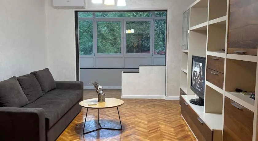 Apartment in Baile Herculane - Image 1