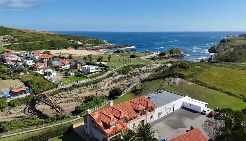 Vivienda Calas de Costa Quebrada - Image 1