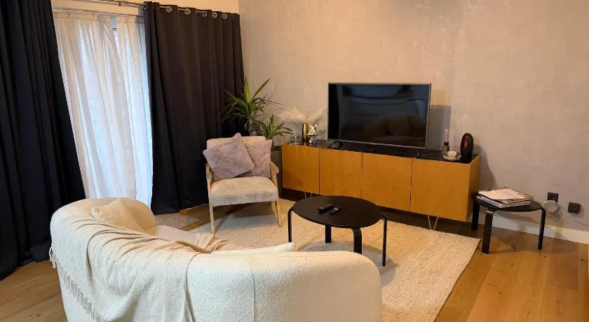 businessflat mol center - Image 1