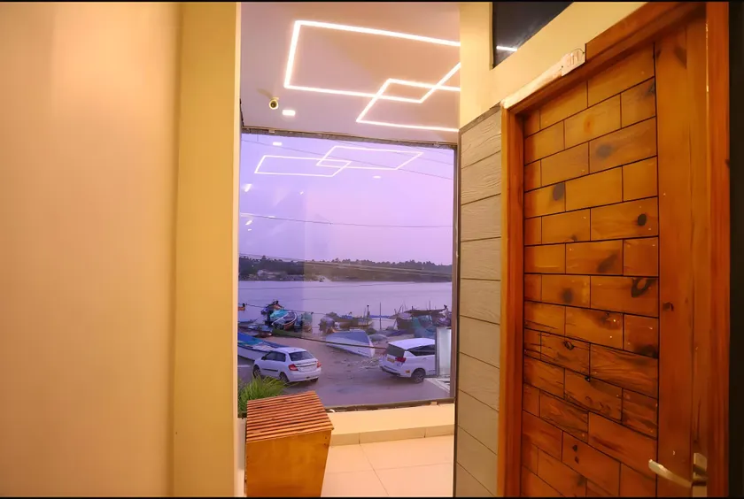 Hotel Annai bay - Image 1