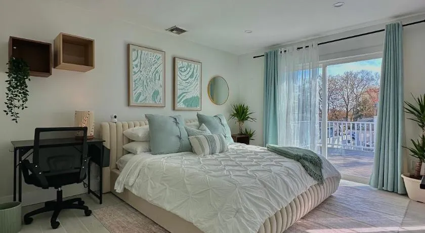 Arlington Beach House - by Yale - Image 1