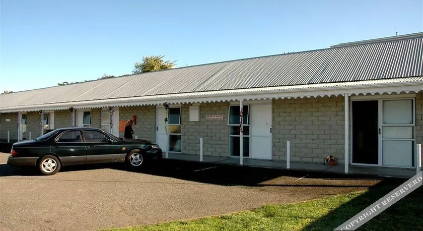 Bignell Street Motel - Image 1