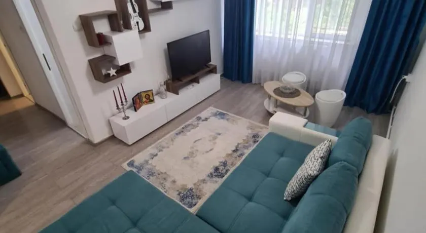 Apartament Central Slanic-Moldova - Image 1
