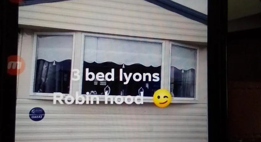 Deluxe 3 bedroom Lyons Robin hood oaklands with free wifi free sky - Image 1
