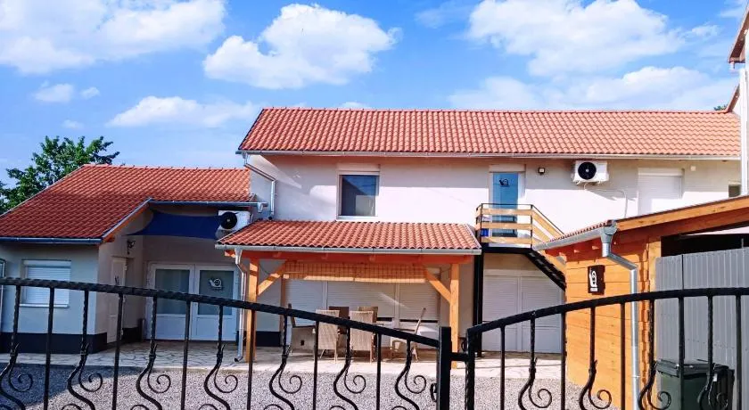 Csigaház Apartman - Image 1