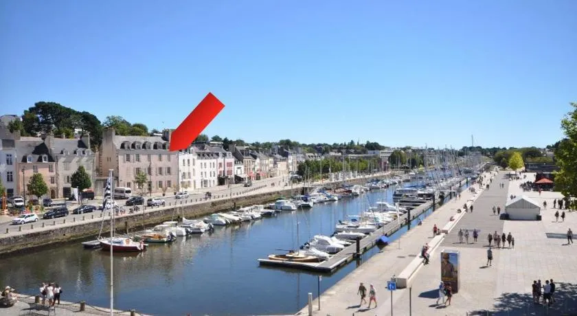 La magie du Port de Vannes et son centre historique à pied et 2 places de parking en souterrain - Image 1