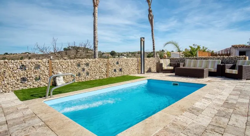 Chalé 'Casa Stone' com vista para a montanha, piscina privada e Wi-Fi - Image 1
