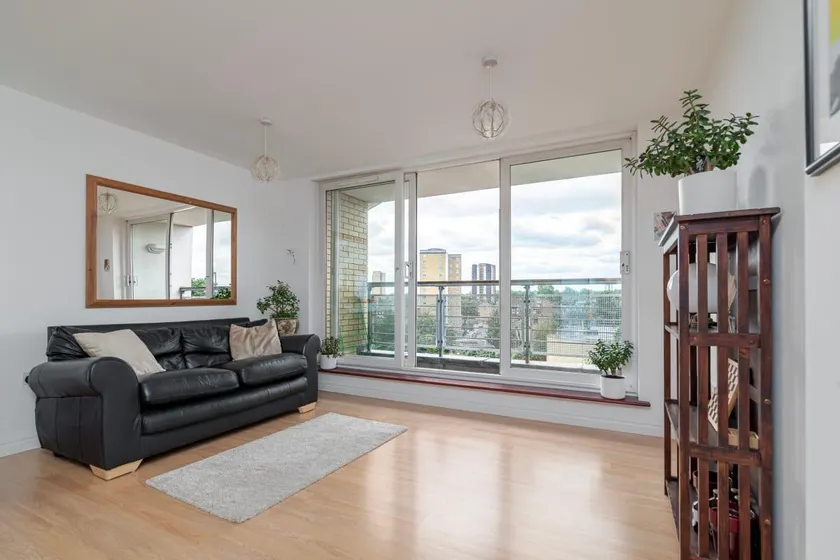 Wonderful 1BR Flat with Balcony - Hackney Downs - Image 1