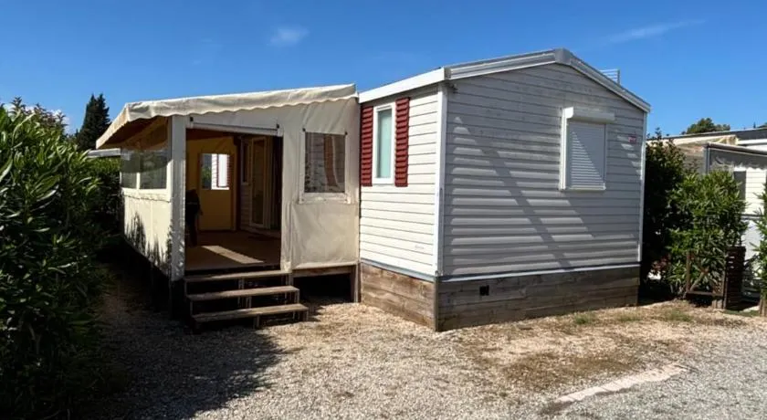 A louer Mobilhome 40m2, Standing  4-6  personnes Fréjus. - Image 1