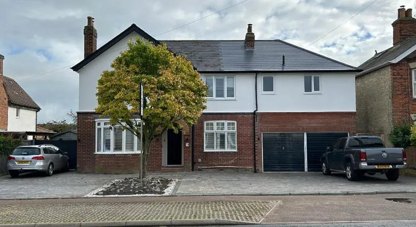 Magnolia House - Image 1