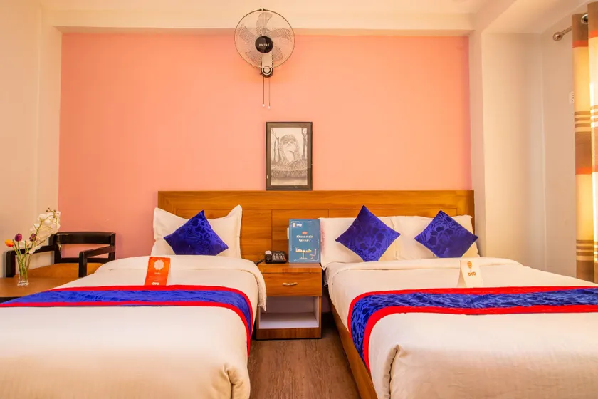 Hotel OM Plaza - Image 1