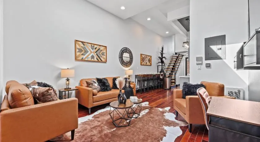 Rustic Chic 4BR for Groups - Bushwick's Finest Stay - Image 1