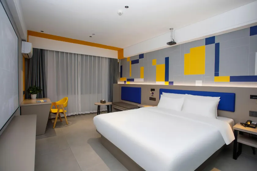 7 Days Inn (New 7 Days Inn Qujing Luliang Totem Center North Gate Street Branch) - Image 1