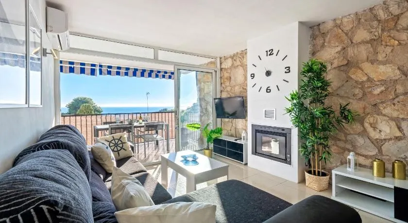 Hauzify I Apartament Cala Crancs - Image 1